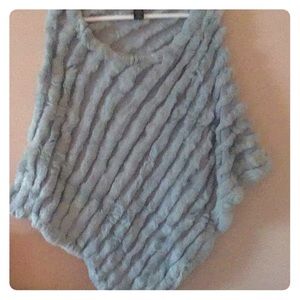 2003 BCBG MAX AZARIA Fur Poncho